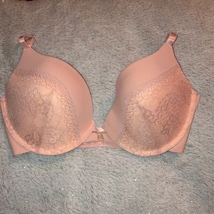 Jessica Simpson Bra